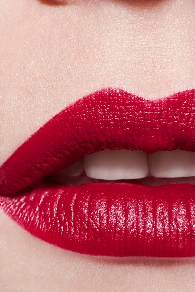 LA BARRA DE LABIOS INTENSA